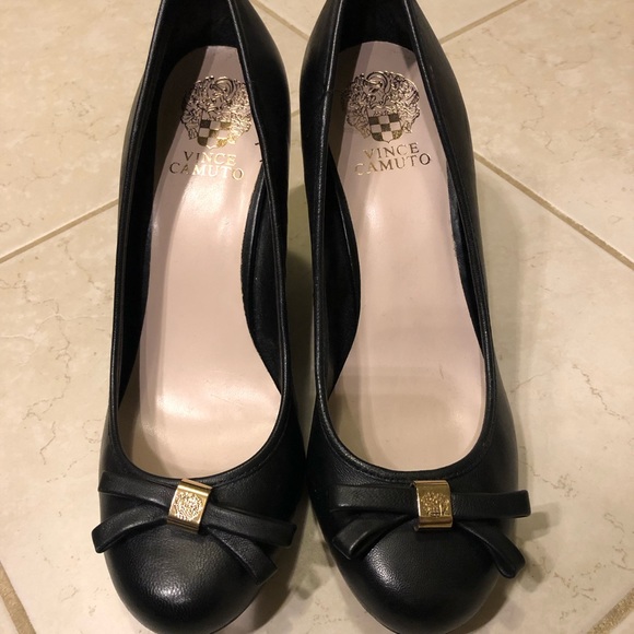 Vince Camuto Wedges - Picture 1 of 4